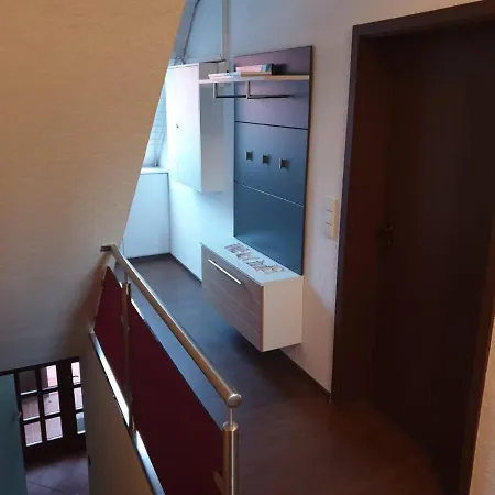 Large, Modern Family-friendly 4-room